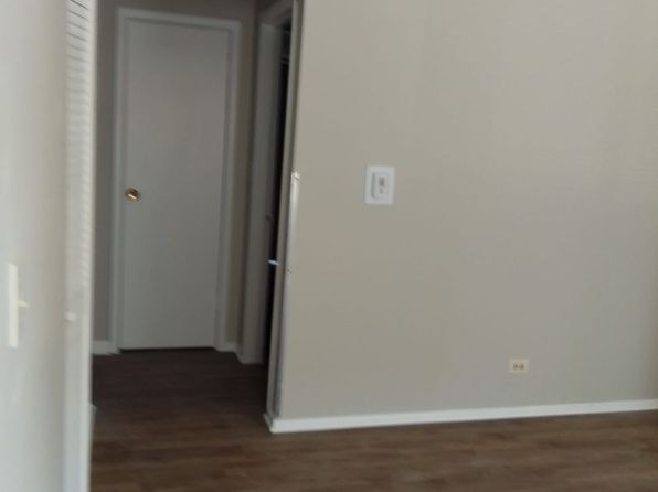 2 Bedroom 1 Bath Apartment FoxLake, IL, 267 E Grand Ave, Fox Lake, IL 60020