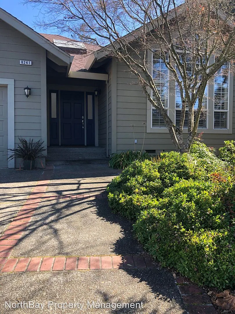 8241 Holly Ct photo 1