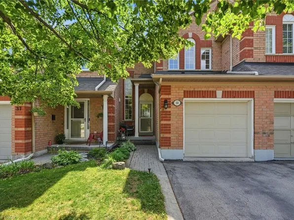 2871 Darien Rd #30, Burlington, ON L7M 4R6