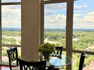 8220 Crestwood Heights Dr APT 1901, McLean, VA 22102