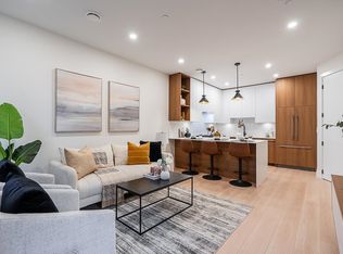 3638 Normandy Dr #4, Vancouver, BC V5M2G3