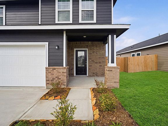 2nd image of 418 Monarch Trl