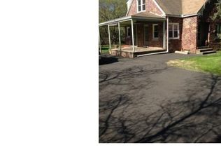 26 Short Rocks Rd, Branford, CT 06405