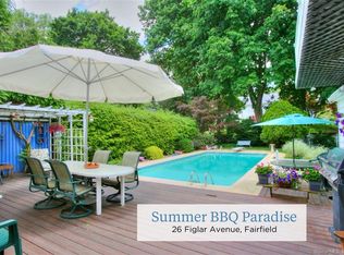 26 Figlar Ave, Fairfield, CT 06824