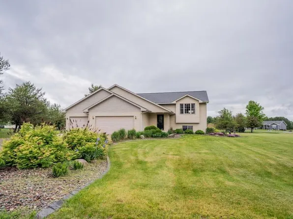 19096 61st Ave N, Chippewa Falls, WI 54729