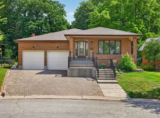 27 Stirrup Ct, London, ON N6G 3T8