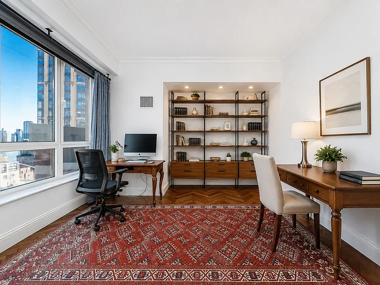 351 E 51st St #Penthouse 4A — Photo 11
