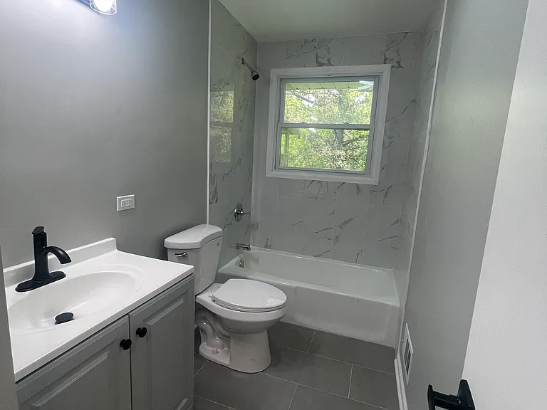 17022 Magnolia Dr — Photo 8