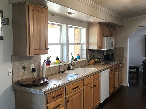 2nd image of 1117 N 5th St