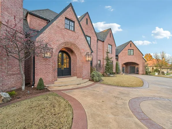 1401 Oak Tree Dr, Edmond, OK 73025