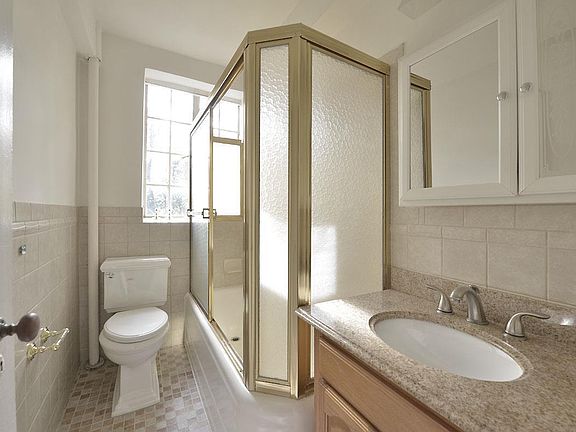 5th image of 20 Continental Ave APT 3P