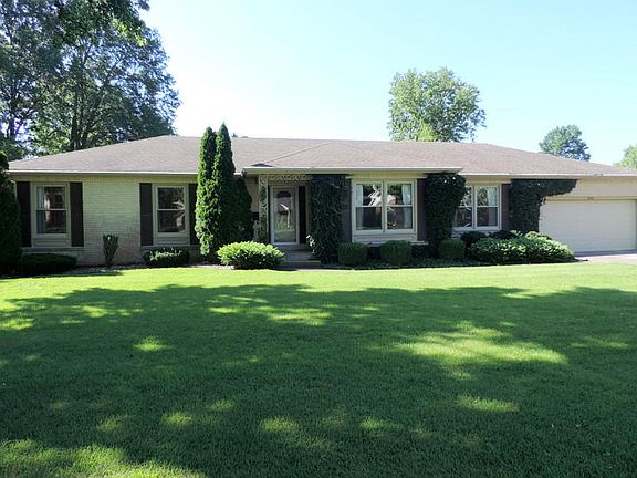 2nd image of 2946 E Inglewood Ct