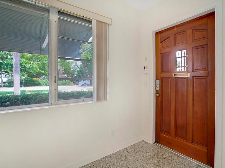 3410 Poinsettia Ave — Photo 23