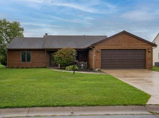 7310 Woodbury Dr, Fort Wayne, IN 46835