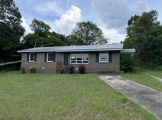 160 Meadowview Dr, Ozark, AL 36360
