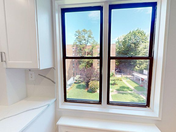 4th image of 650 Warburton Avenue #5D
