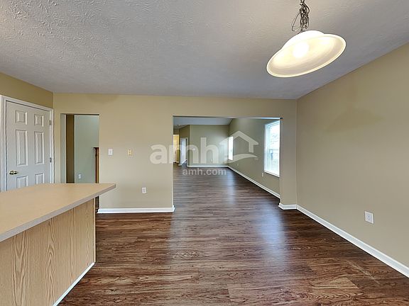 5th image of 12276 Carriage Stone Dr