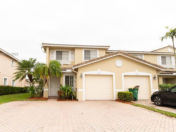 4th image of 5910 Royal Way #5910