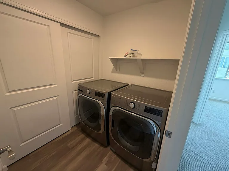 1940 S Poplar Ct — Photo 24