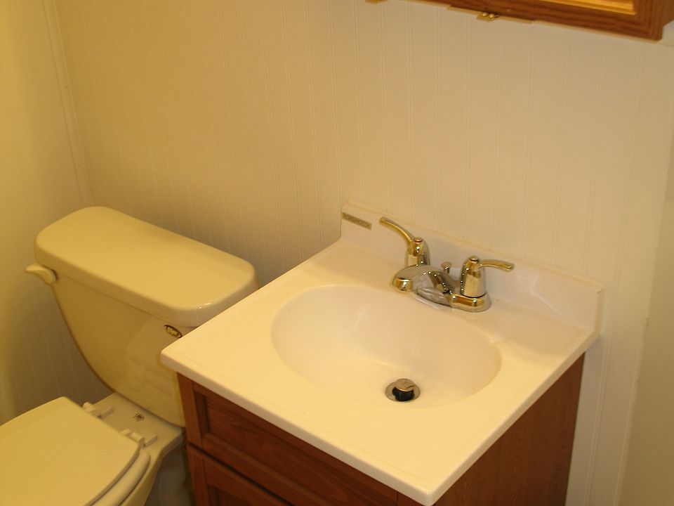 116 1/2 S Vine St West Union IA Zillow