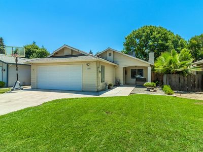 1210 Roosevelt St, Kingsburg, CA, 93631