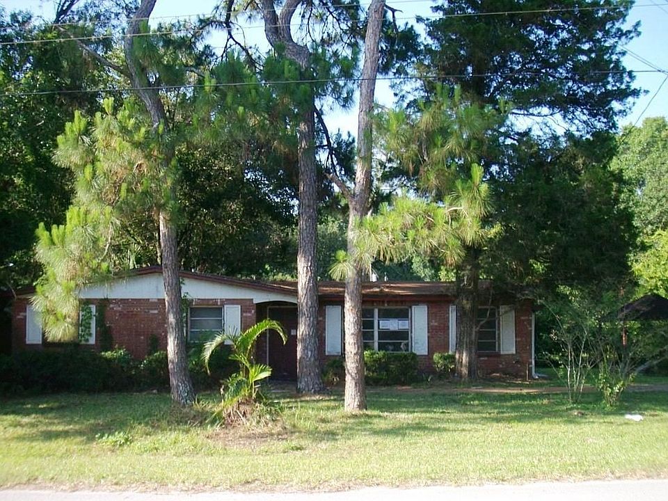 1st image of 7417 Deleuil Ave