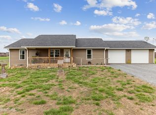 1163 Camellia Rd, Newport, TN 37821