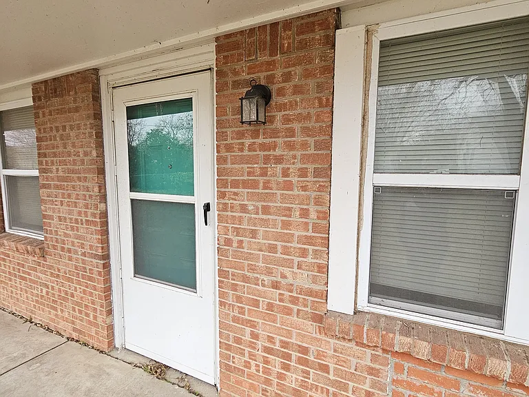 1208 NW Dearborn Ave #C — Photo 2