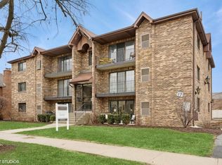 17 N Madison Ave, La Grange, IL 60525