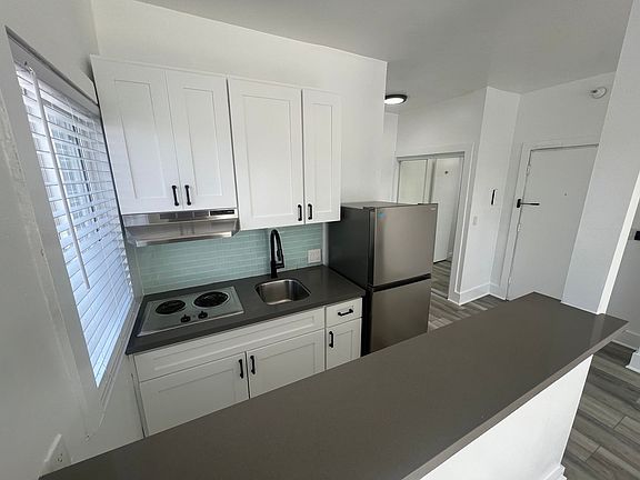 3rd image of 906 Pacific Ave #646