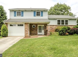 2 Northview Rd, New Cumberland, PA 17070