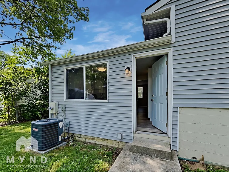 2270 Cardston Dr — Photo 18