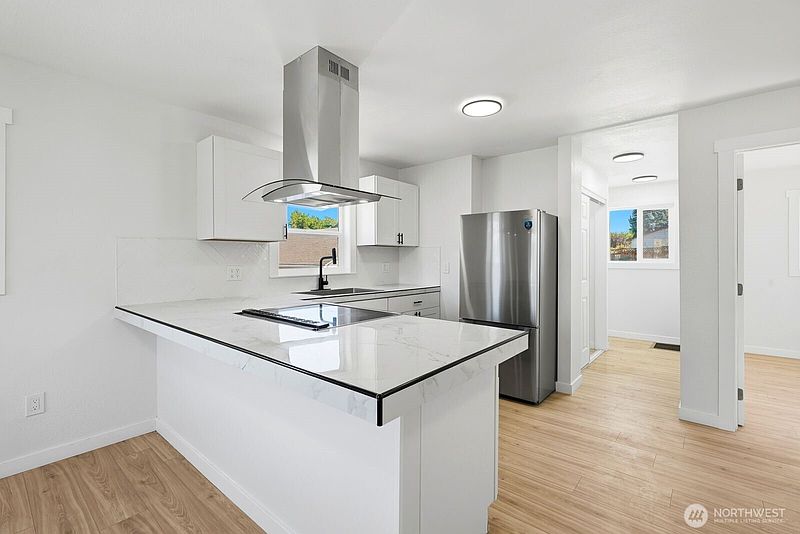 5th image of 808 Fremont