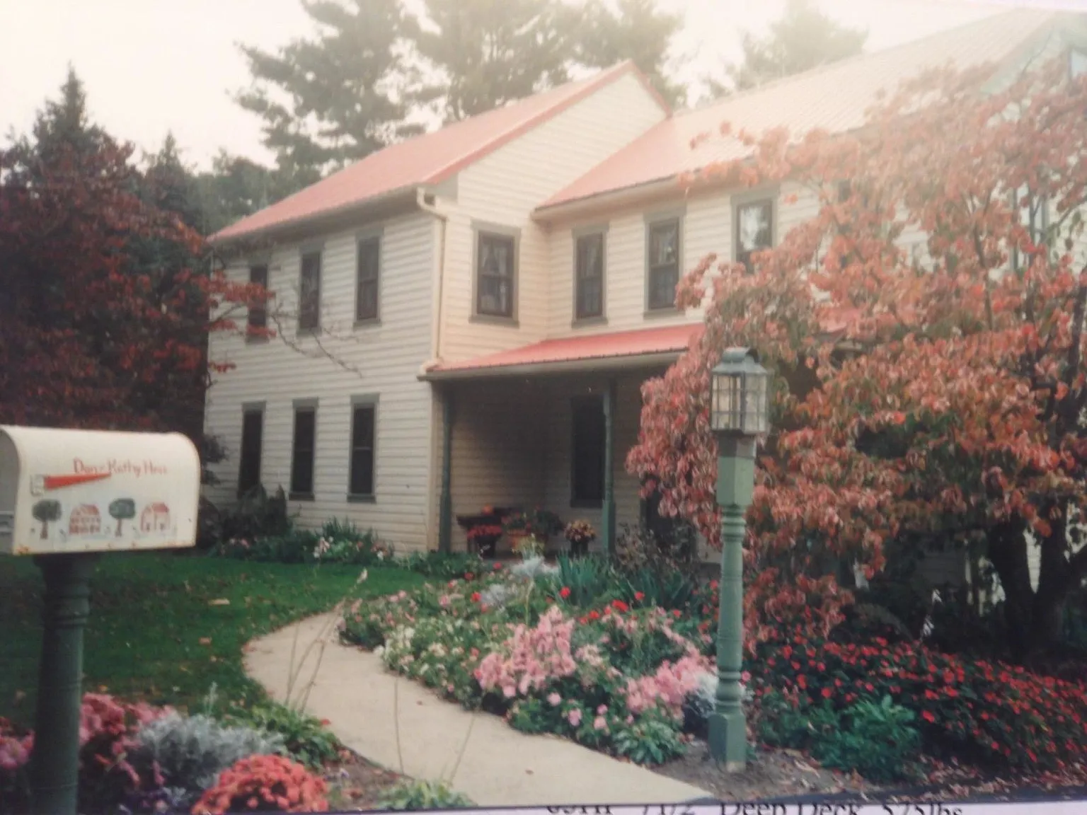 832 Willow Rd photo 1