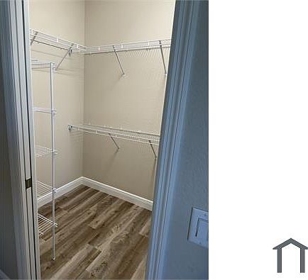 4th image of 2727 Canoe Ln