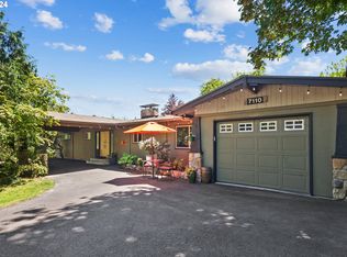 7110 SW Stephen Ln, Portland, OR 97225