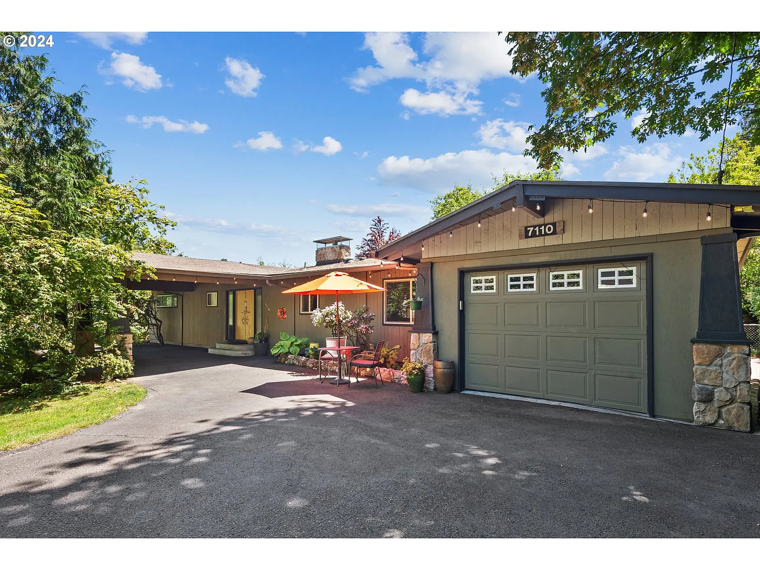 7110 SW Stephen Ln photo 1
