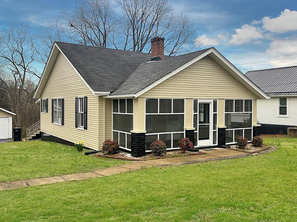 1st image of 213 Eastwood Dr