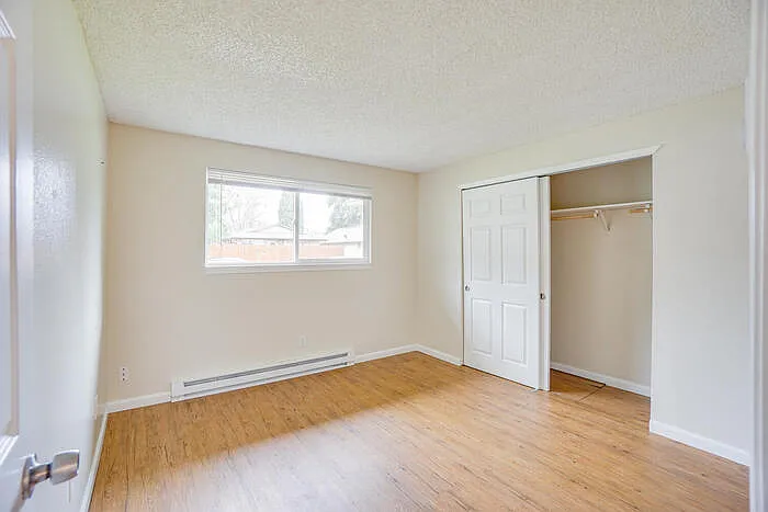 2915 E 33rd St #2915 — Photo 16