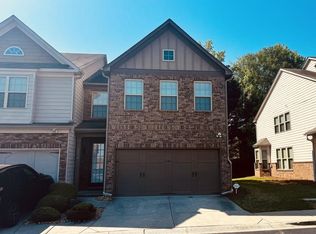 2214 Spicy Pine Ln, Lawrenceville, GA 30044