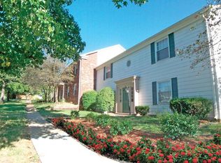 5312 Governours Way, Louisville, KY 40291