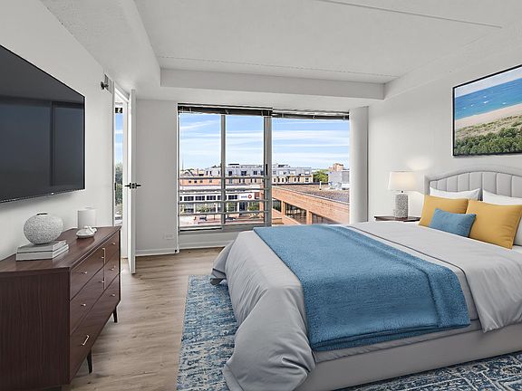 3rd image of 1770 1st St APT 605