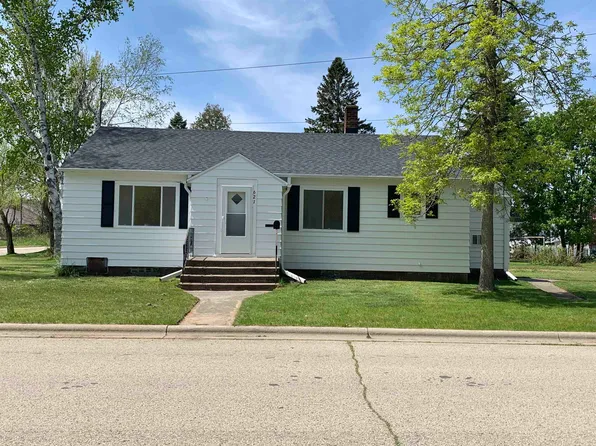 621 Williams St, Marinette, WI 54143