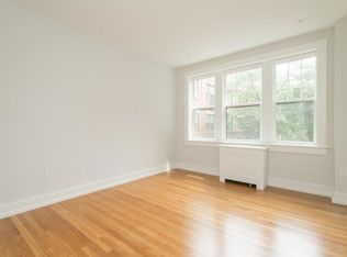 17 Forest St #31R, Cambridge, MA 02140