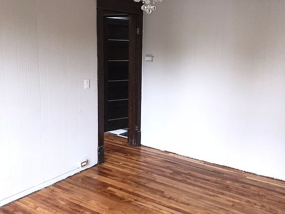 3rd image of 3948 Lyndale Ave S APT 3