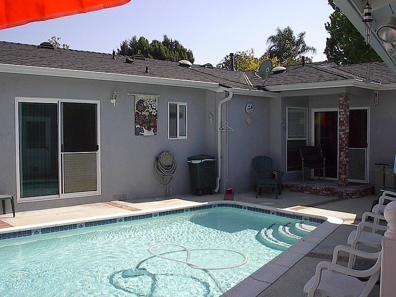 2nd image of 9569 Mina Ave