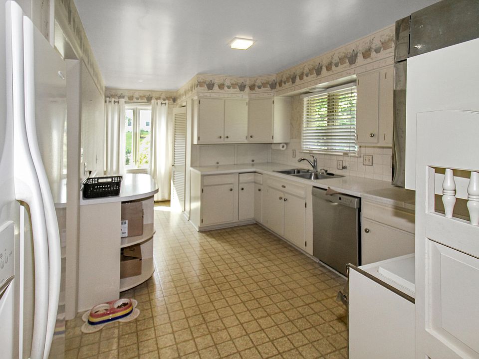 3368 Cloverdale Dr, Lexington, KY 40502 Zillow