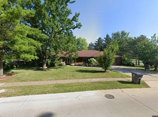 8632 Woodstream Dr, Fort Wayne, IN 46804