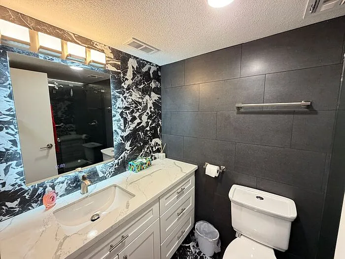 205 E Harmon Ave #1010 — Photo 7
