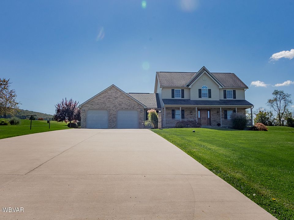 1st image of 15 Hunter Dr
